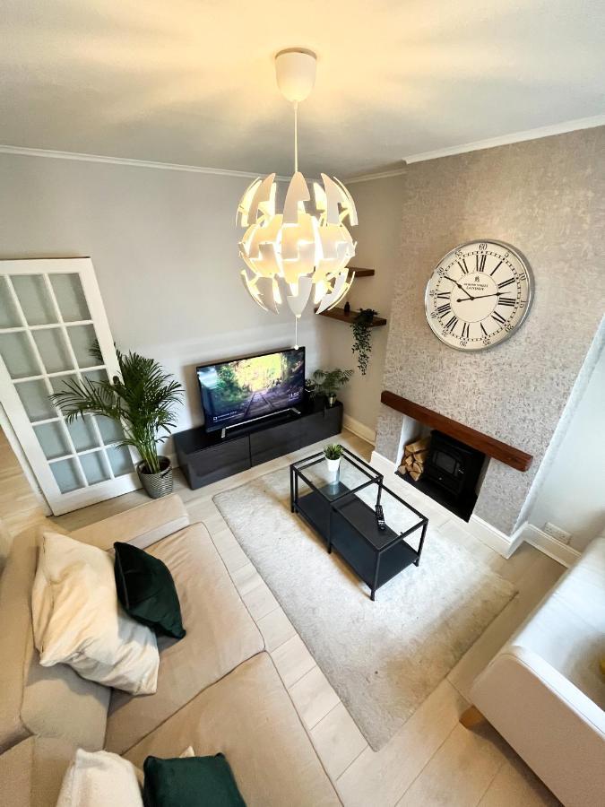 ***3 Bedroom Home Away From Home With Bbq Grill*** Chatham  Exterior photo